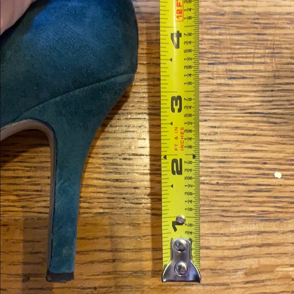 Nine West jade green suede pointed heels 6.5 - Picture 4 of 4